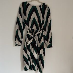 Who What Wear Black and White Sheath Dress with Bishop Sleeves